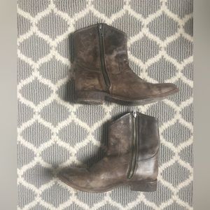 FRYE lightly worn booties